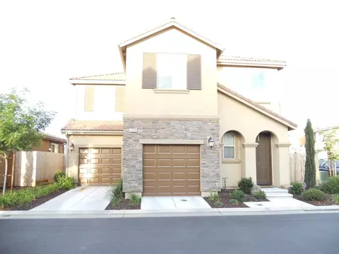 3359 Monterosa Ln, Clovis, CA 93619 photo 1