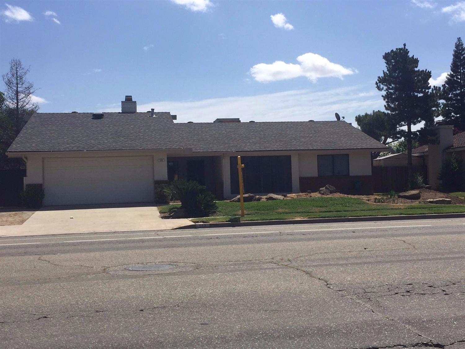 143 Armstrong Ave, Clovis, CA 93611 photo 1