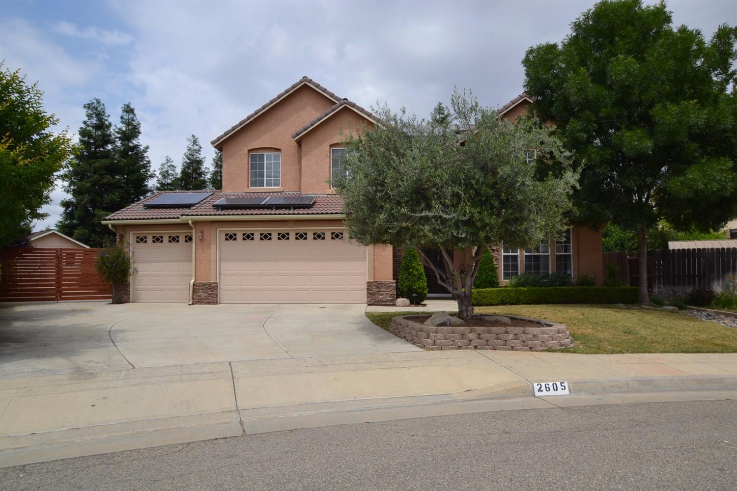 2605 Robinwood Ave, Clovis, CA 93611 photo 1