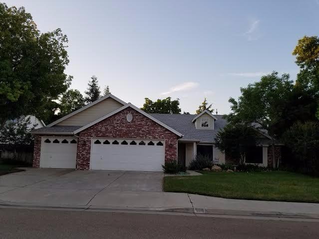 157 Minarets Ave, Clovis, CA 93611 photo 1
