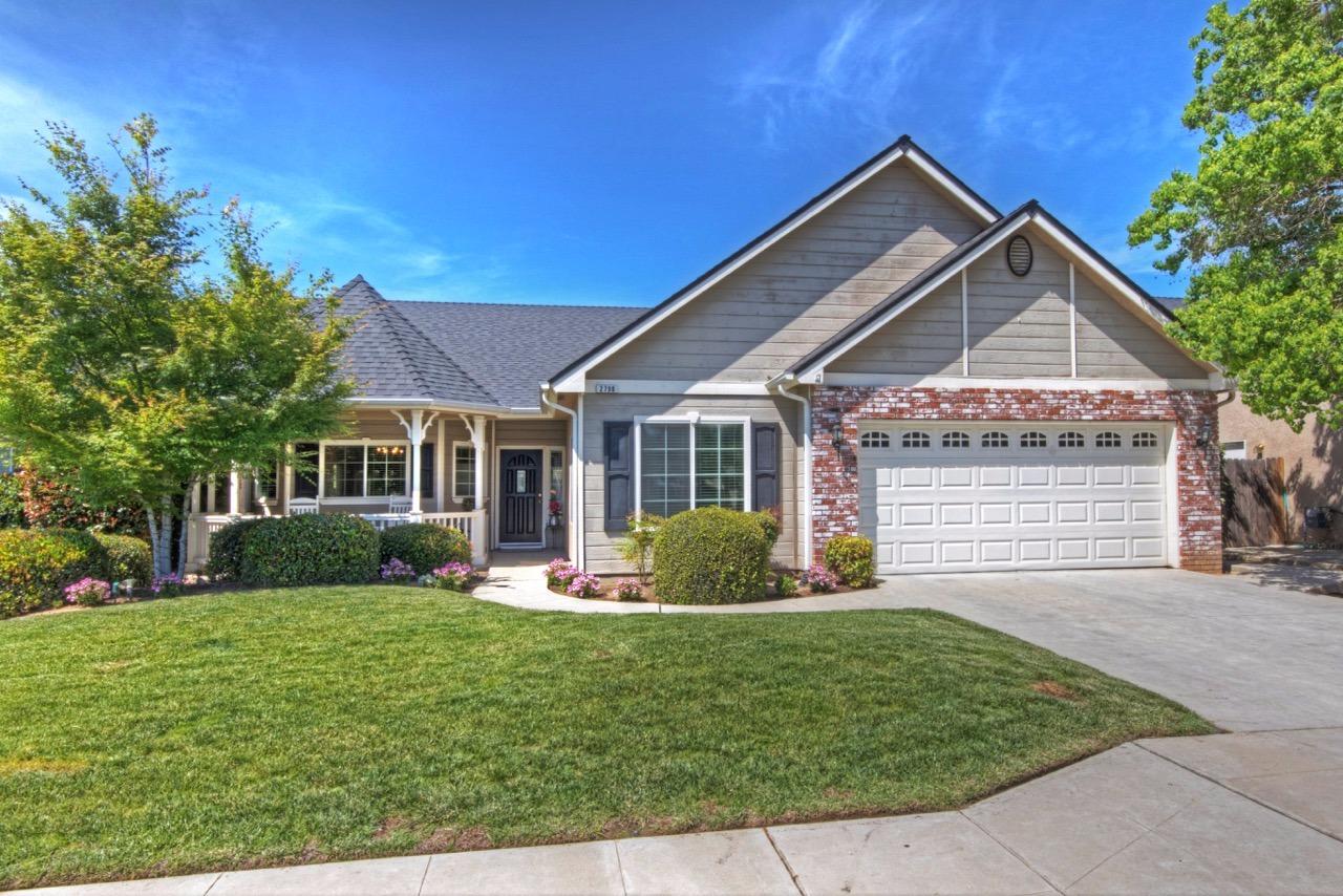 2798 E Jon Dr, Fresno, CA 93720 photo 1