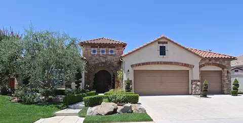 1826 N Coventry, Clovis, CA 93619 photo 1