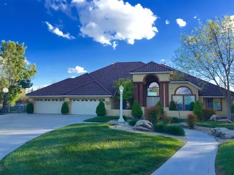 9103 N Cypress Ave, Clovis, CA 93619 photo 1