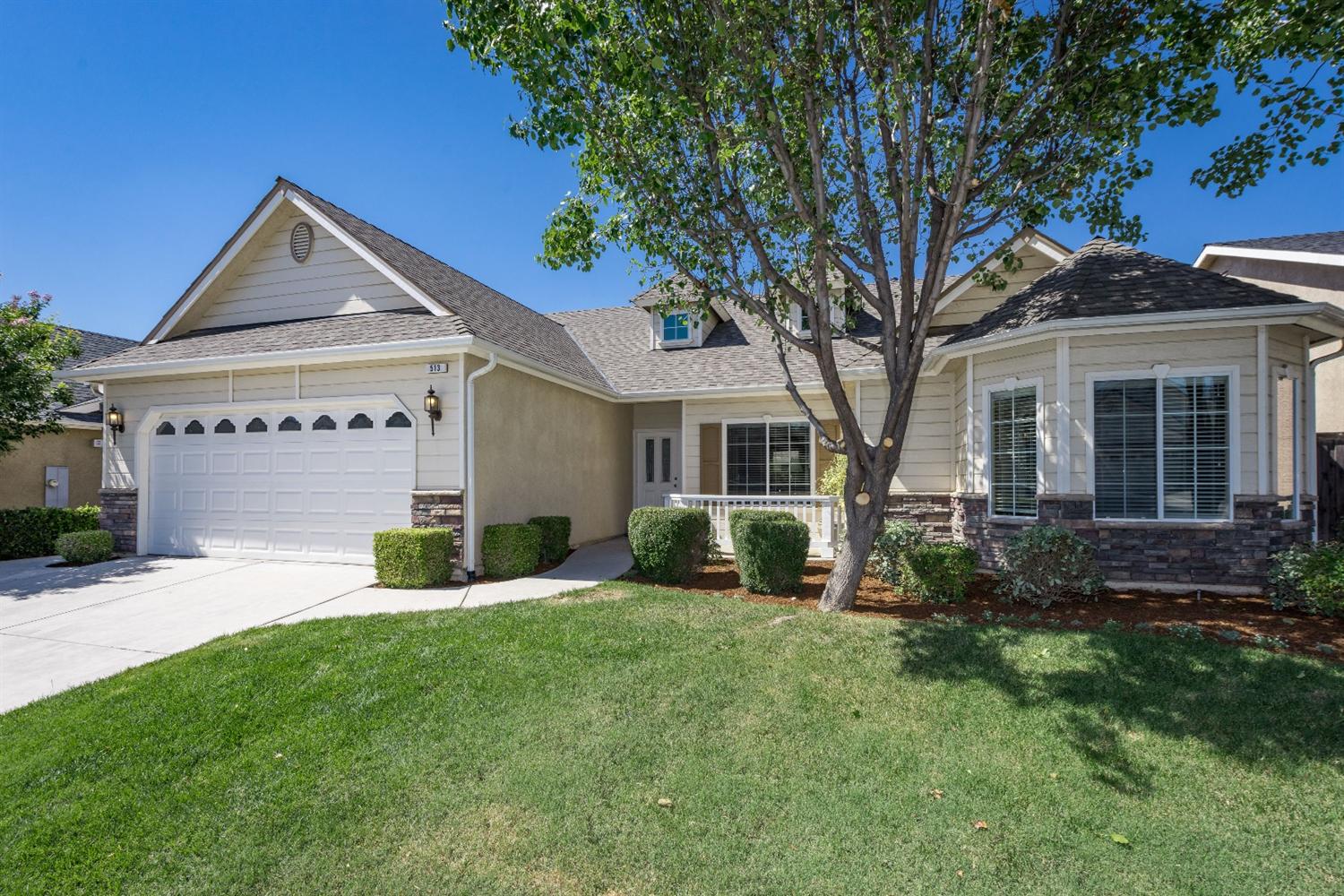 513 Powers Ave, Clovis, CA 93619 photo 1
