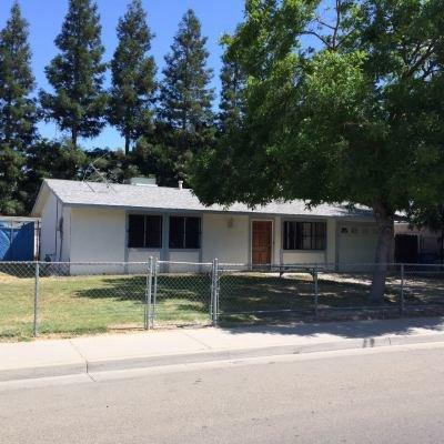14512 W D St, Kerman, CA 93630 photo 1