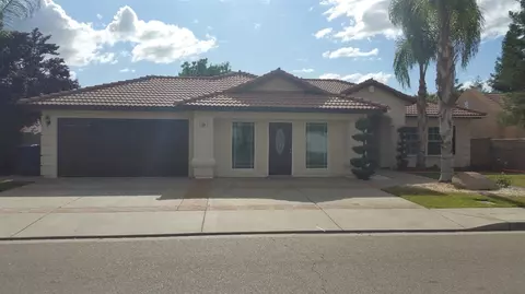 984 Summerset Ln, Madera, CA 93637 photo 1
