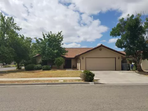 2304 Beechwood Way, Madera, CA 93637 photo 1