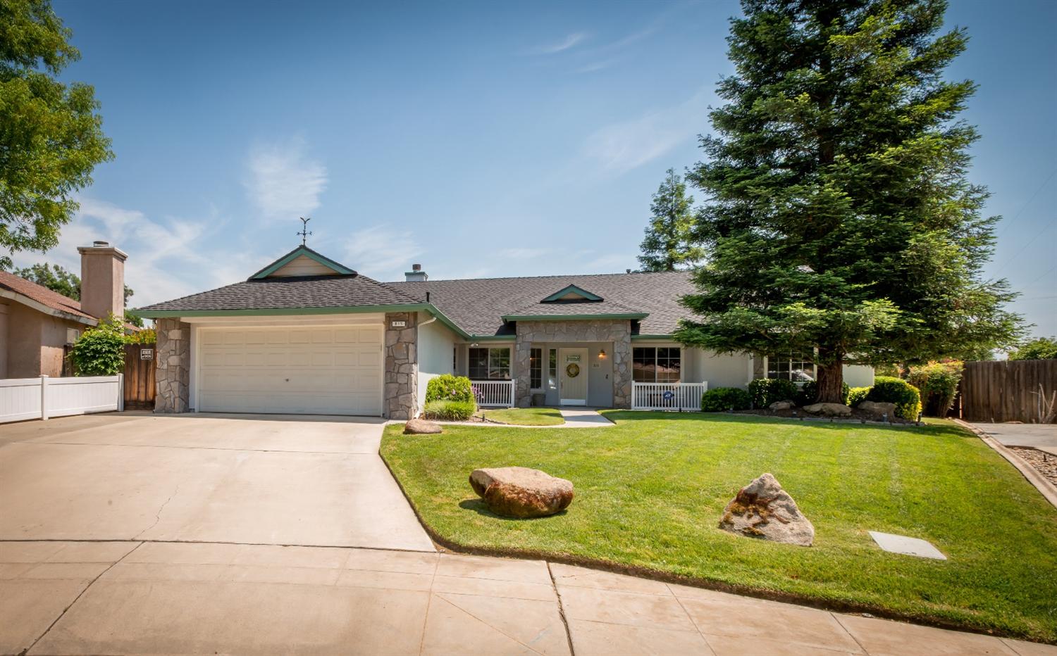 815 N Stanford Ave, Clovis, CA 93611 photo 1