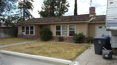 2811 National Ave, Madera, CA 93637 photo 1