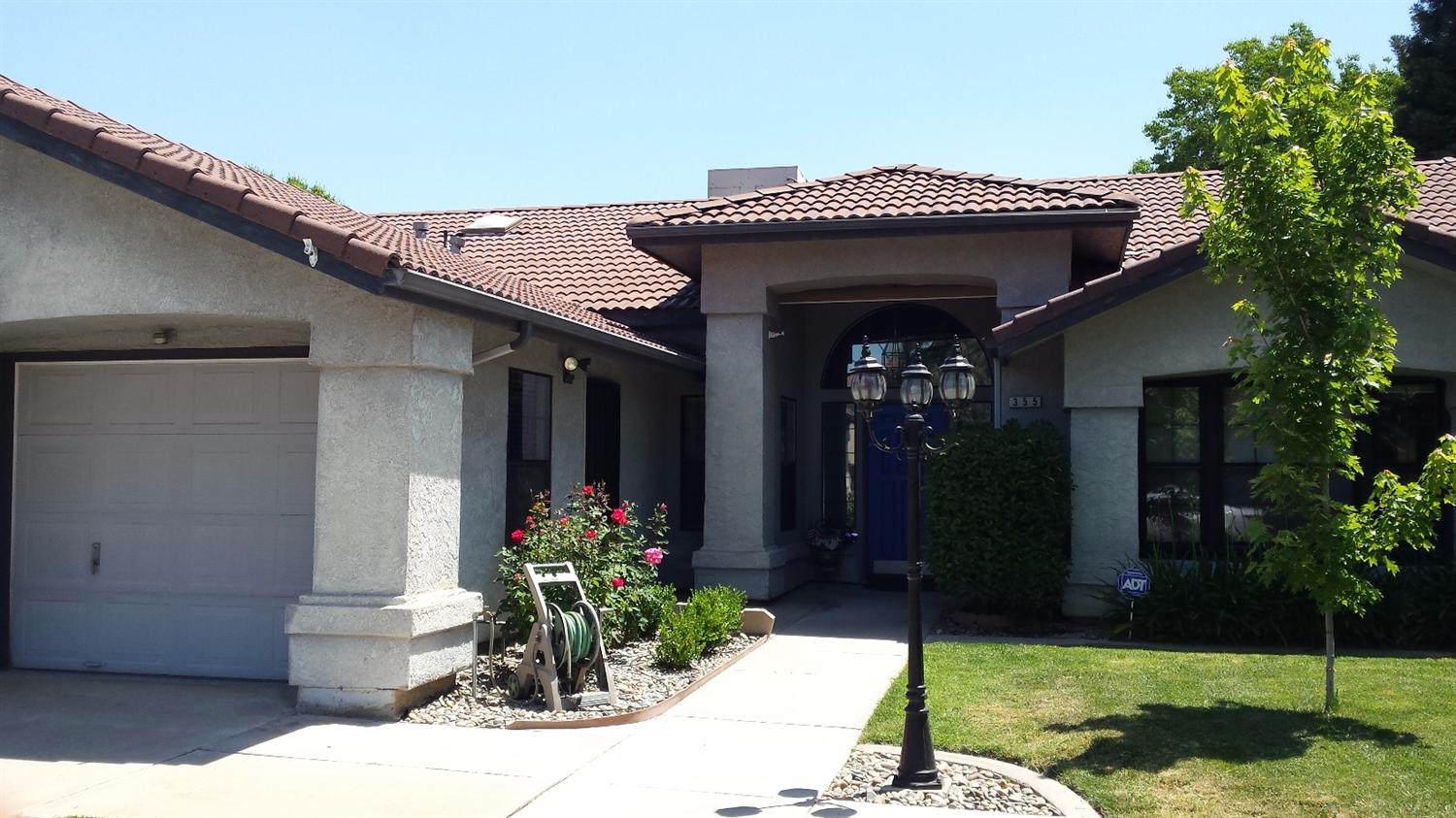 355 Evergreen Ave, Clovis, CA 93611 photo 1