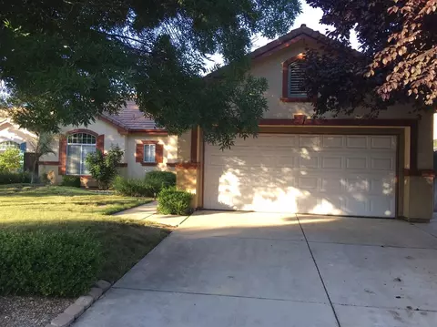 10621 E Fieldstone Ave, Clovis, CA 93619 photo 1