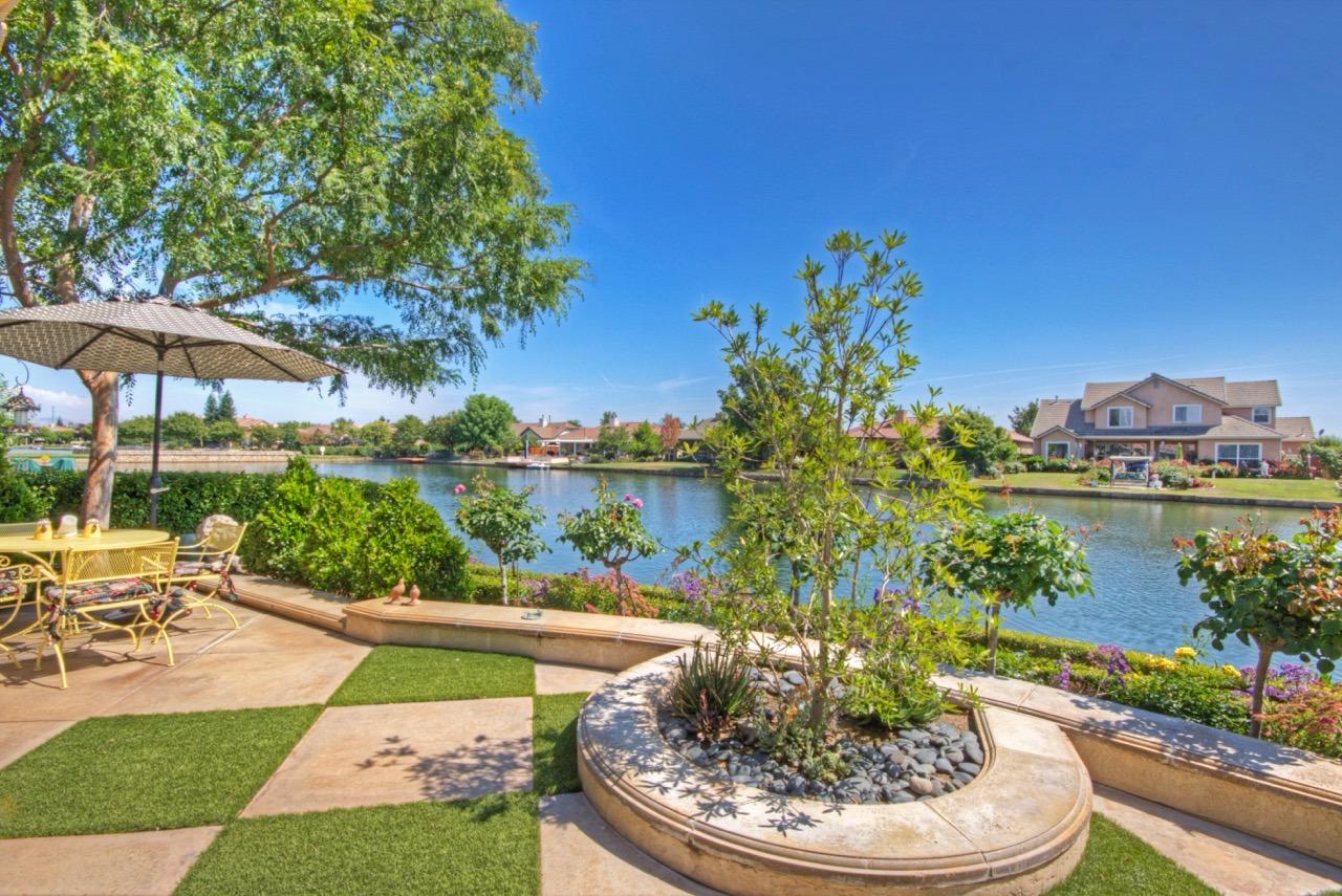 10775 E Clearwater Way, Clovis, CA 93619 photo 1