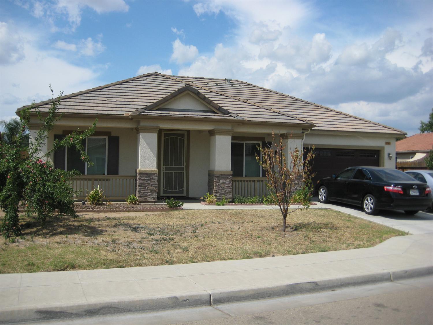 5565 E Atchison St, Fresno, CA 93727 photo 1