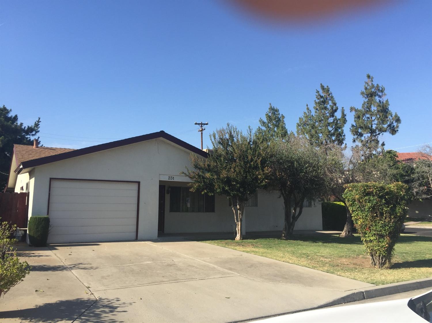 231 Poppy Ln, Clovis, CA 93612 photo 1