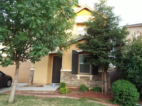 1466 Grape St, Madera, CA 93638 photo 1