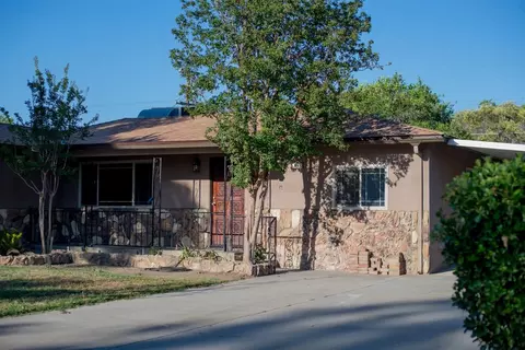 61 N Dewitt Ave, Clovis, CA 93612 photo 1