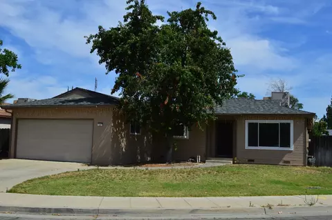 1747 Alamos Ave, Clovis, CA 93611 photo 1