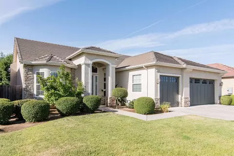 3098 Rialto Ave, Clovis, CA 93619 photo 1