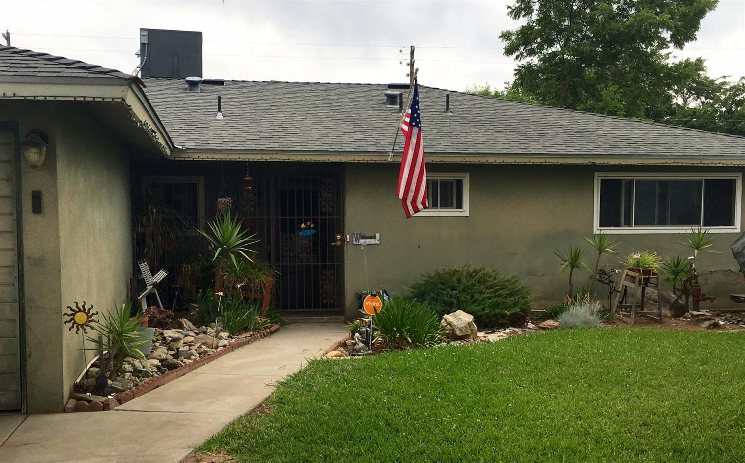 1217 Merced St, Madera, CA 93638 photo 1