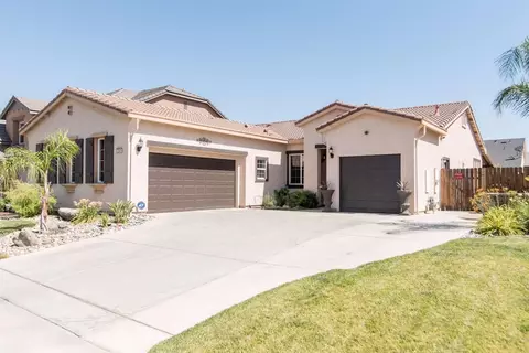 3245 W Stewart, Visalia, CA 93291 photo 1