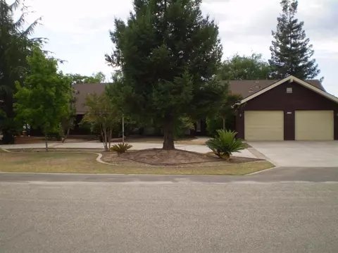 11150 El Capitan Dr, Madera, CA 93636 photo 1