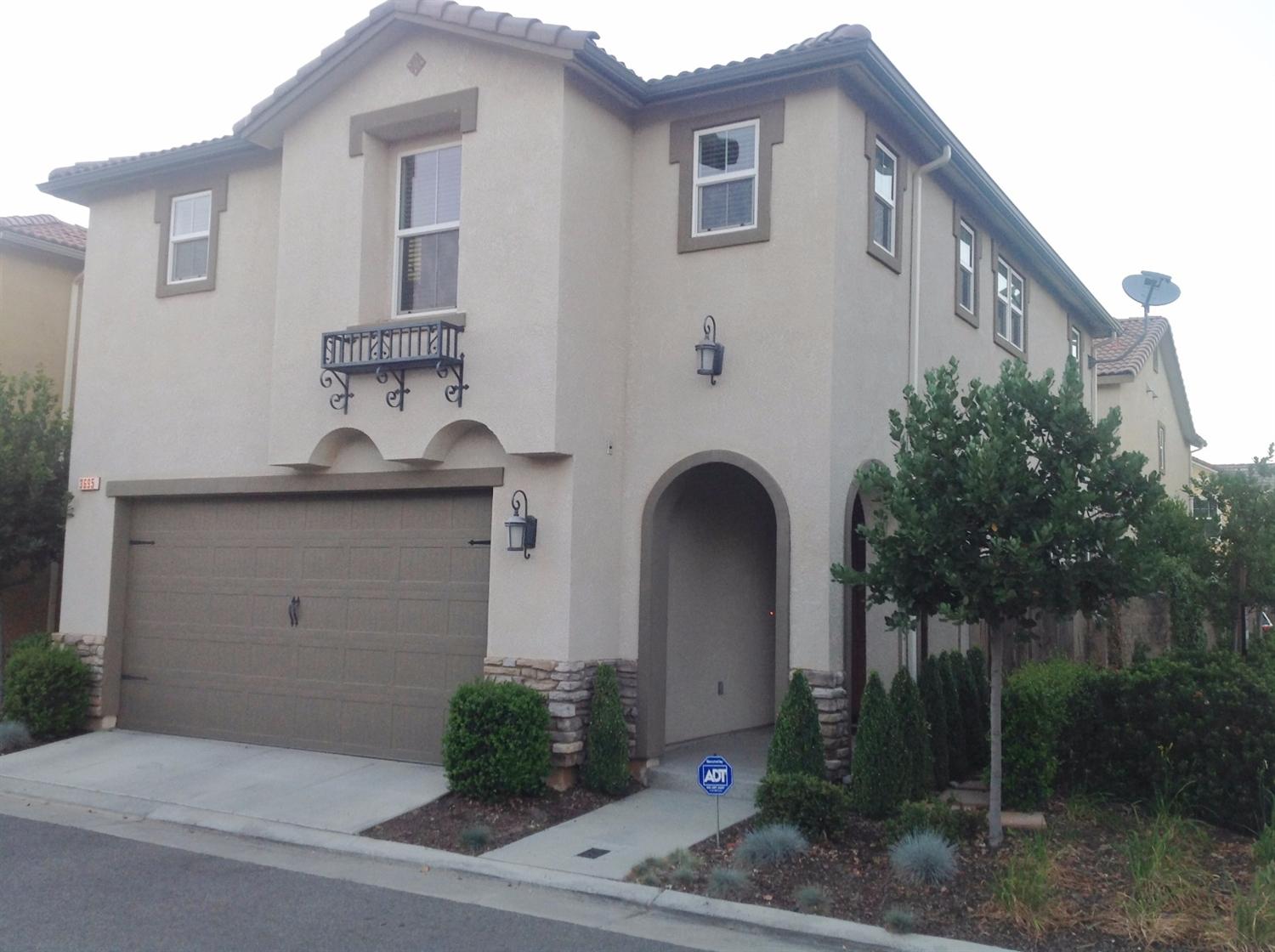 3695 Etchings Way, Clovis, CA 93619 photo 1