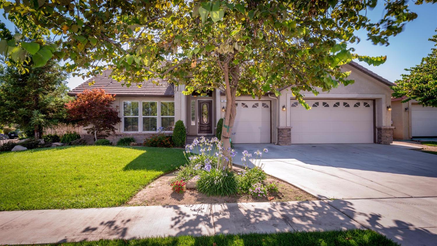 581 S Susan Ave, Kerman, CA 93630 photo 1