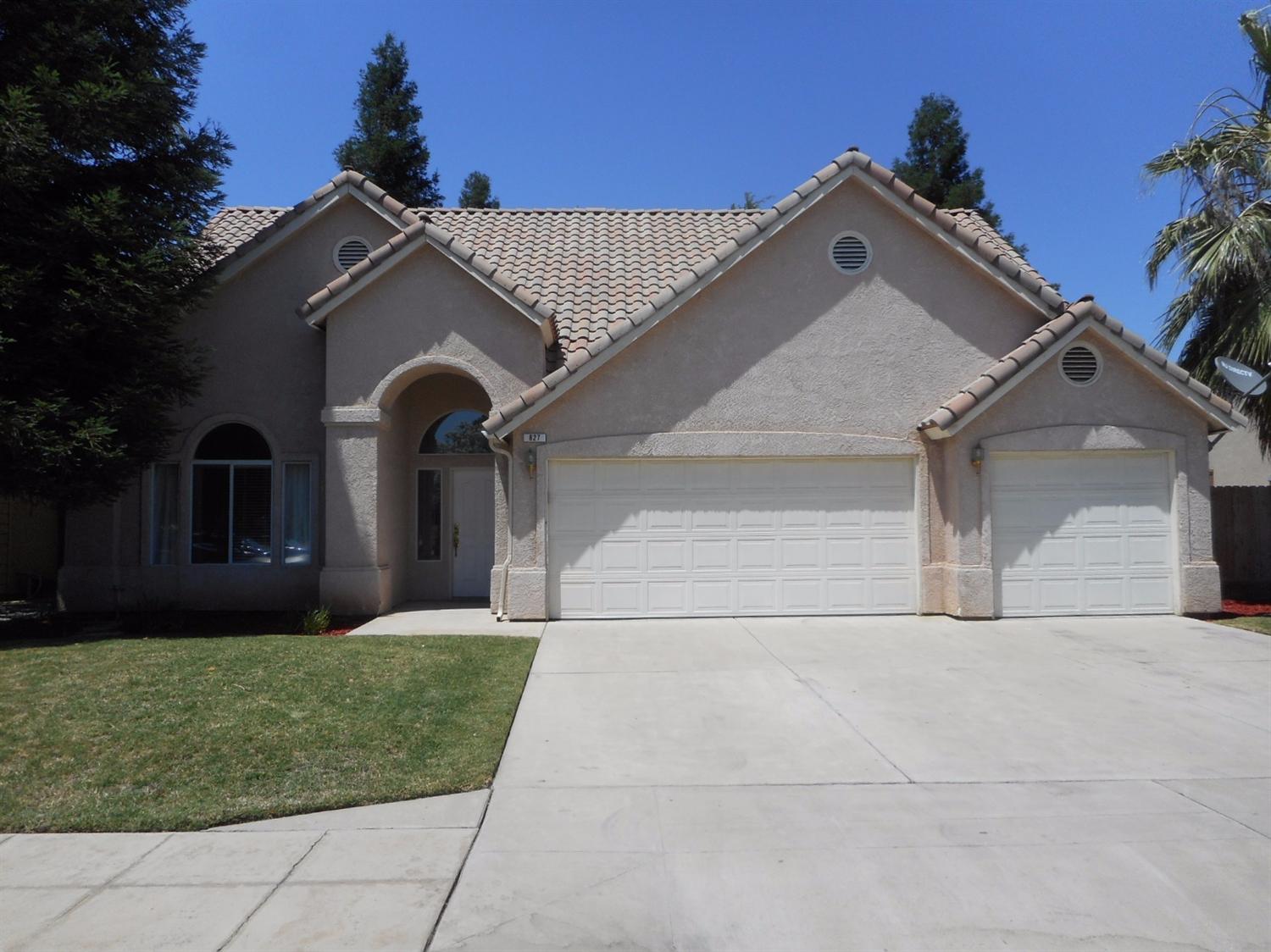 827 E Palo Alto Ave, Clovis, CA 93612 photo 1