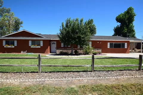35741 John Albert Dr, Madera, CA 93636 photo 1