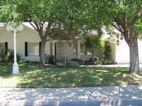 517 Adler Ave, Clovis, CA 93612 photo 1