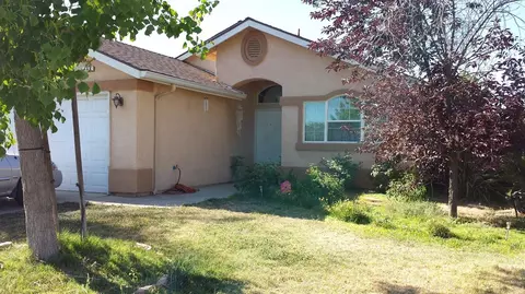 485 Cedar St, Parlier, CA 93648 photo 1