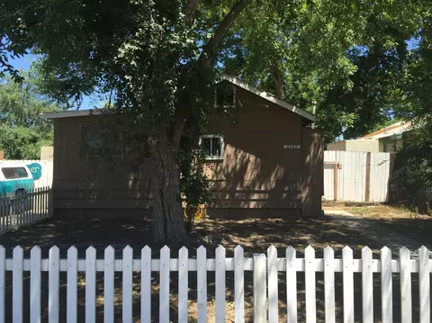 2247 E Olive Ave, Fresno, CA 93701 photo 1