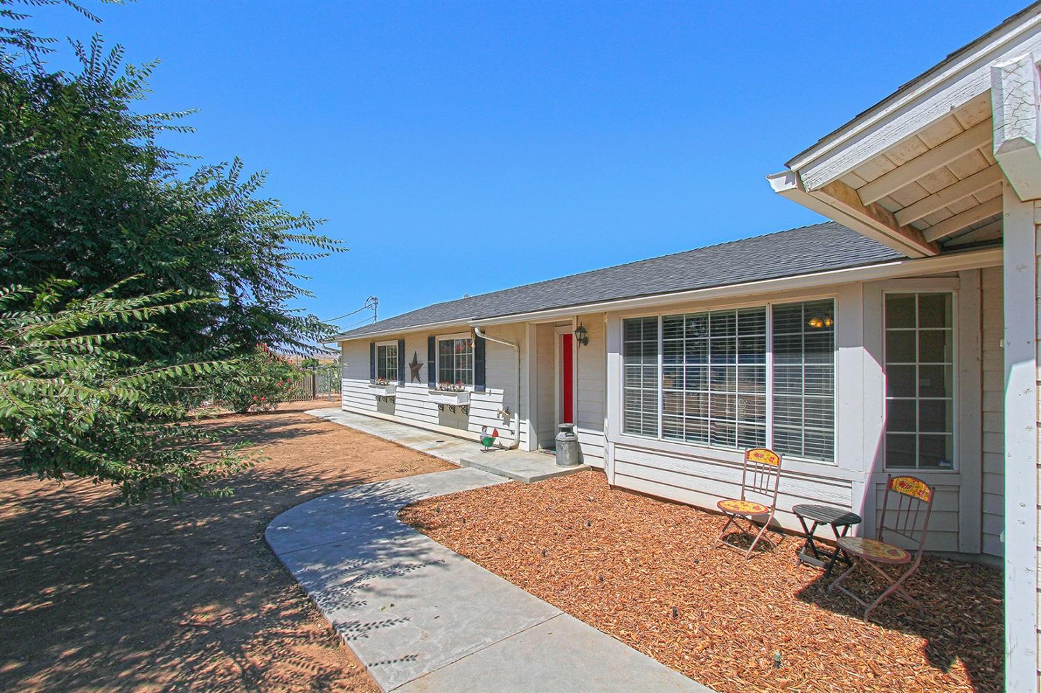 17363 Anaconda Rd, Madera, CA 93636 photo 1