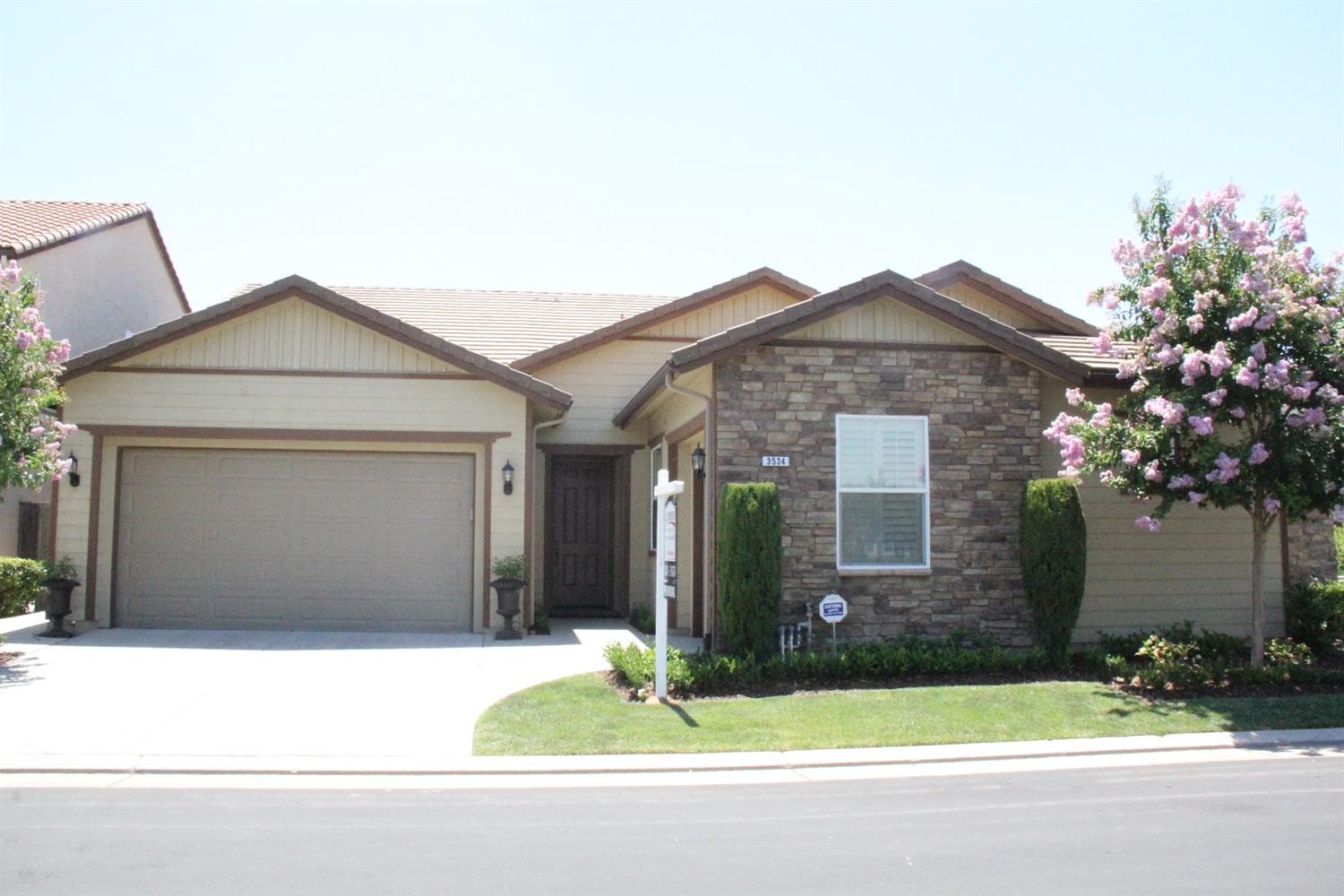 3534 Barclay, Clovis, CA 93619 photo 1
