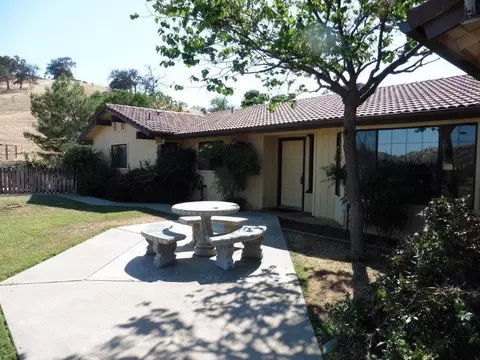 27829 Stoney Hill Ln, Clovis, CA 93619 photo 1