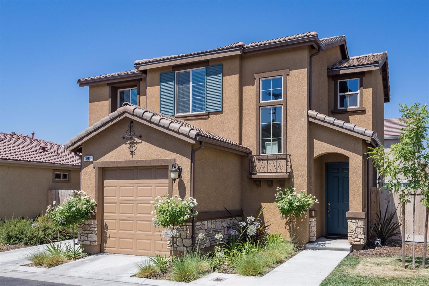 3312 Monviso Ln, Clovis, CA 93619 photo 1
