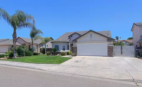 233 N Anderson Ave, Clovis, CA 93612 photo 1