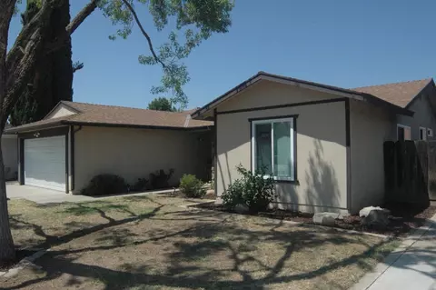 3062 Anderson Ave, Clovis, CA 93612 photo 1