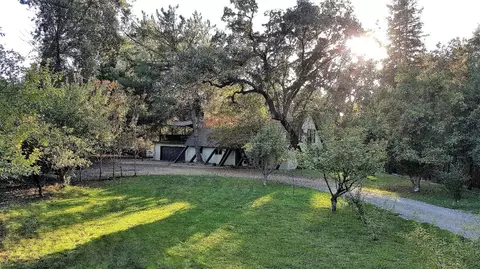 35 Wilderness Dr, Sanger, CA 93657 photo 1