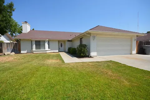 1529 Chennault Ave, Clovis, CA 93611 photo 1
