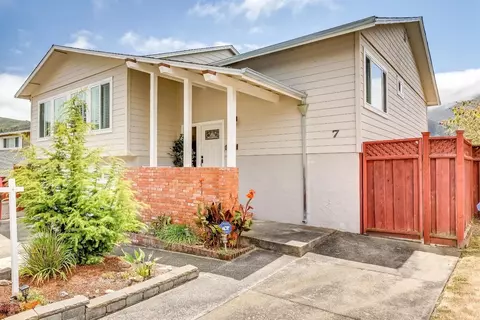 7 Yellowstone Way, Pacifica, CA 94044 photo 1