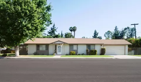 161 Baron Ave, Clovis, CA 93612 photo 1