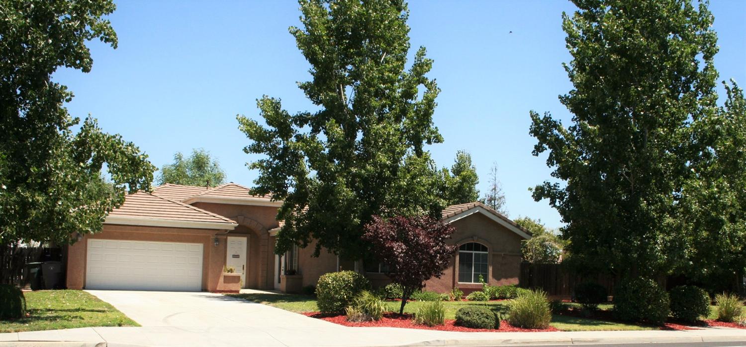2447 Armstrong Ave, Clovis, CA 93611 photo 1
