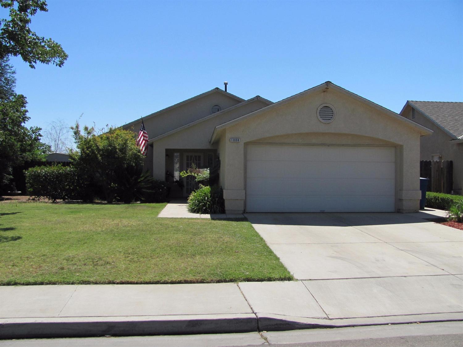 1008 Harrison Ave, Sanger, CA 93657 photo 1