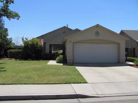 1008 Harrison Ave, Sanger, CA 93657 photo 1