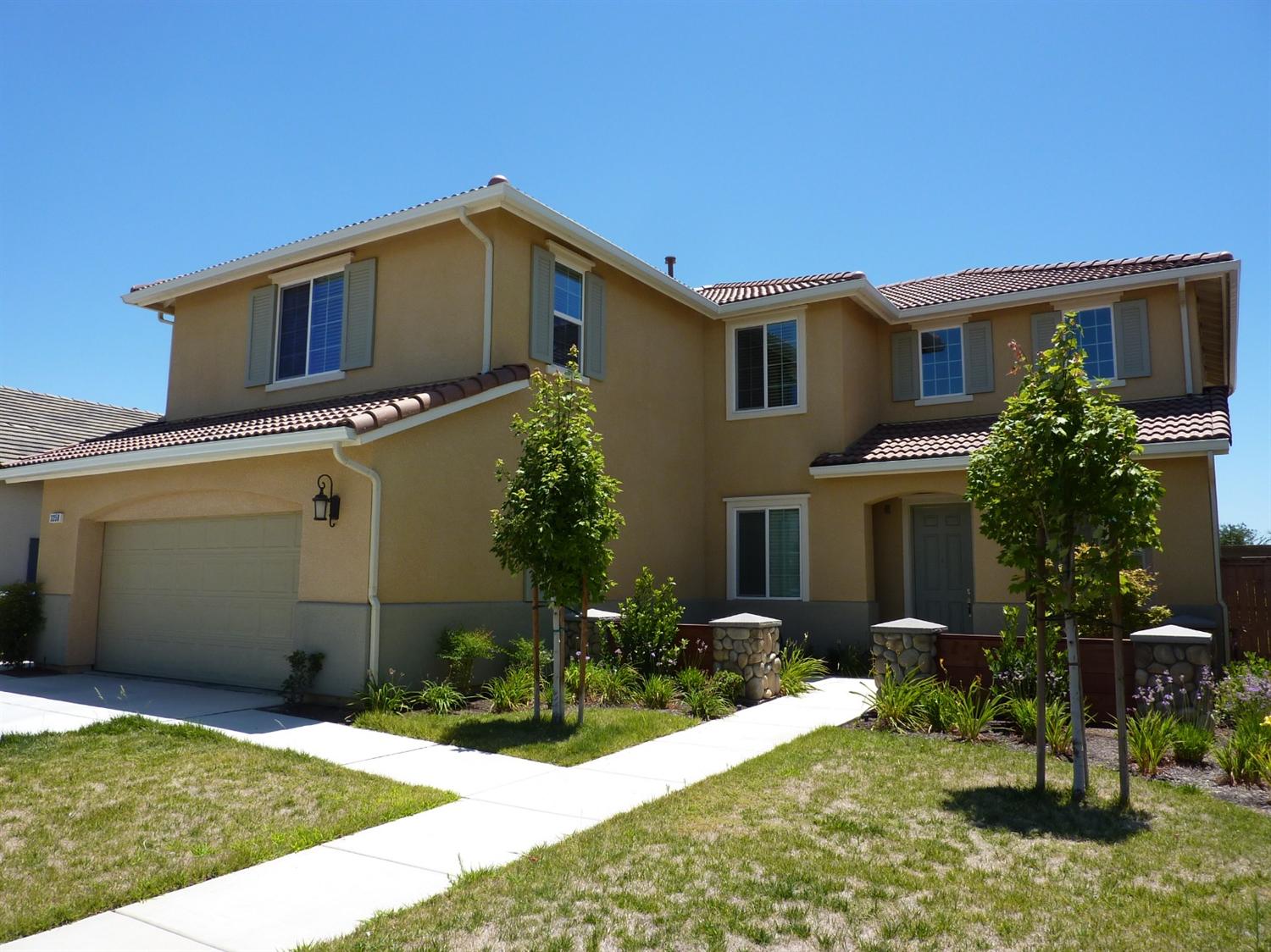 3358 Poe Ave, Clovis, CA 93619 photo 1