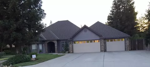 2842 Magnolia Ave, Clovis, CA 93611 photo 1