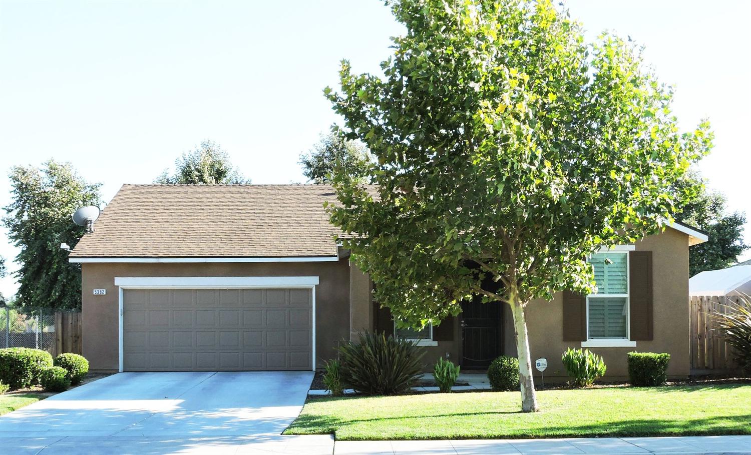 5382 E Pitt Ave, Fresno, CA 93727 photo 1