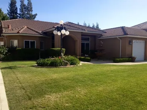 3458 Tragon St, Madera, CA 93637 photo 1