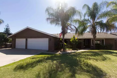 60 Mcarthur Ave, Clovis, CA 93611 photo 1